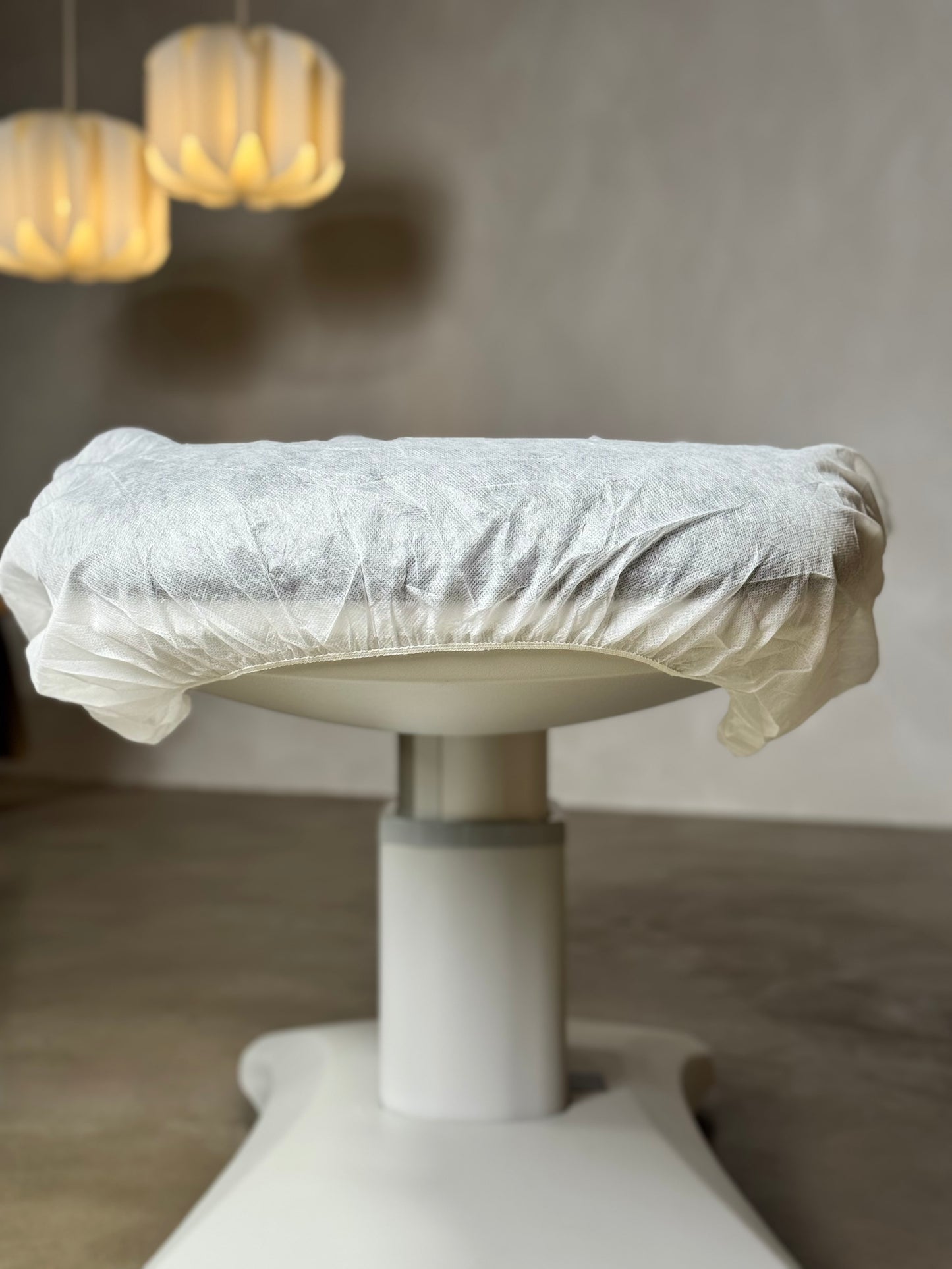 Polyguardz Disposable Fitted Bed Sheets 74" x 32" - 100 Count Pack